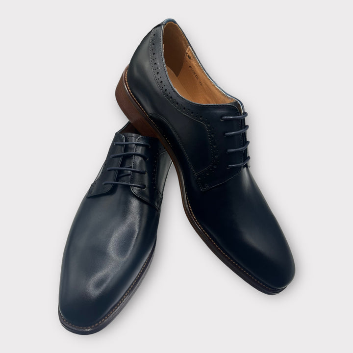 Lynn Oxford Navy Shoe