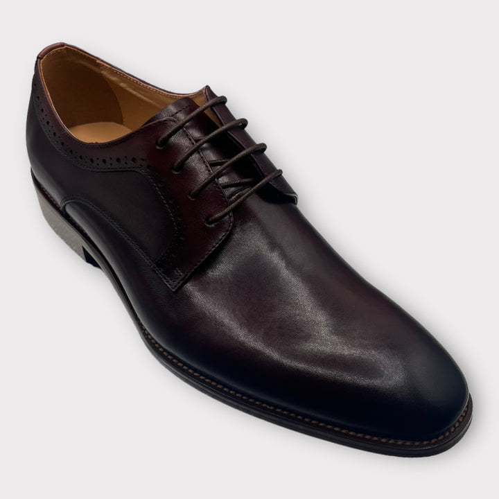 Lynn Oxford Burgundy Shoe