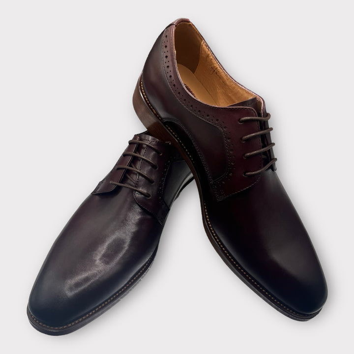 Lynn Oxford Burgundy Shoe