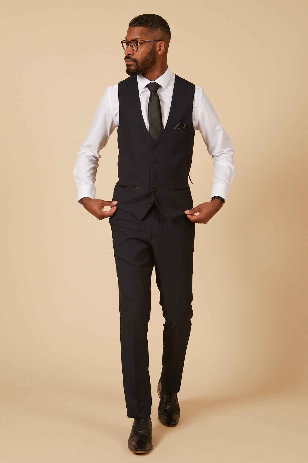 Dalton Navy Tux Lapel Diamond Three Piece Suit