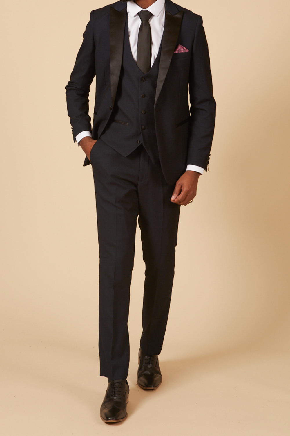 Dalton Navy Tux Lapel Diamond Three Piece Suit